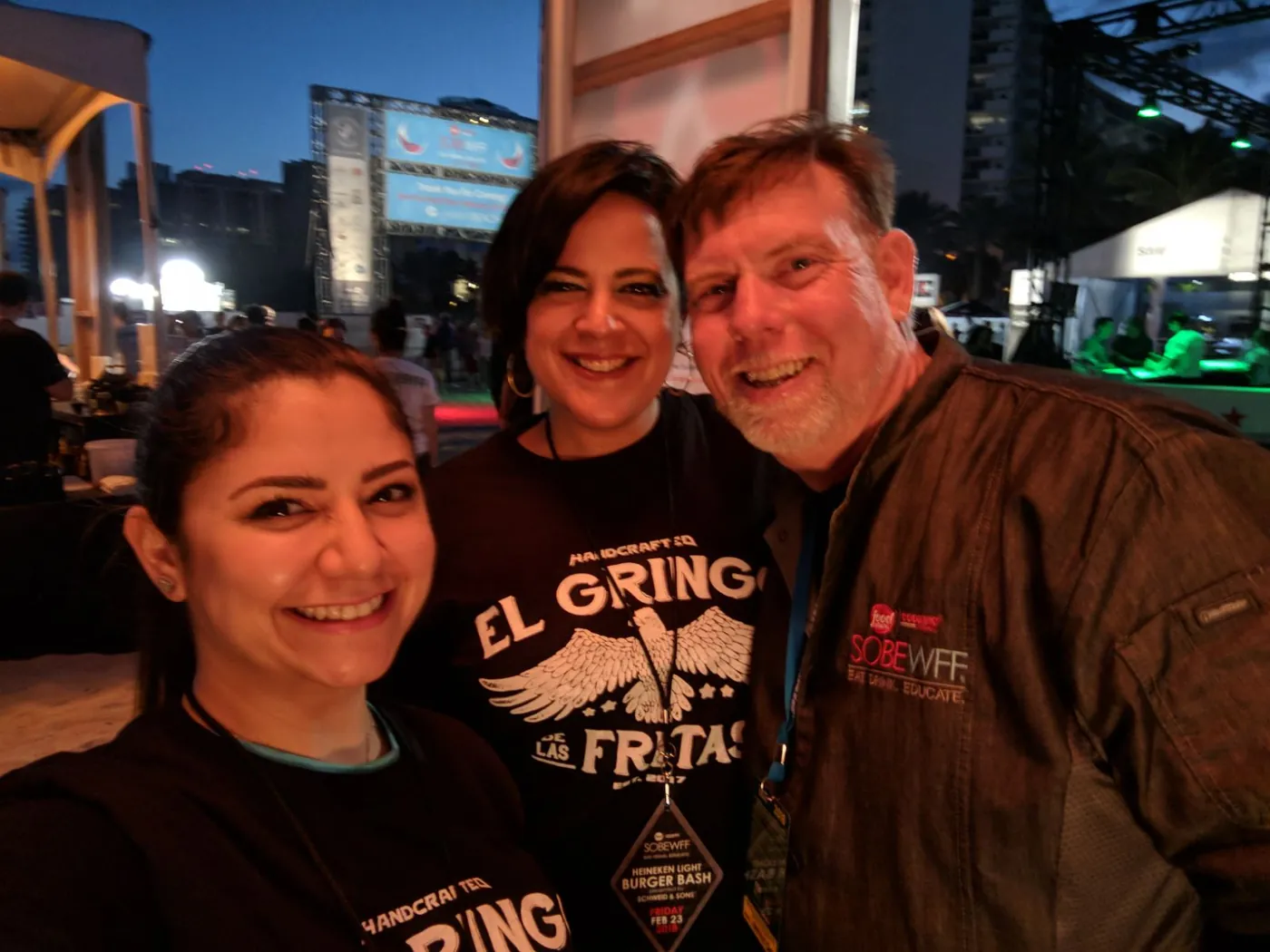 El Gringo de las Fritas team in branded shirts