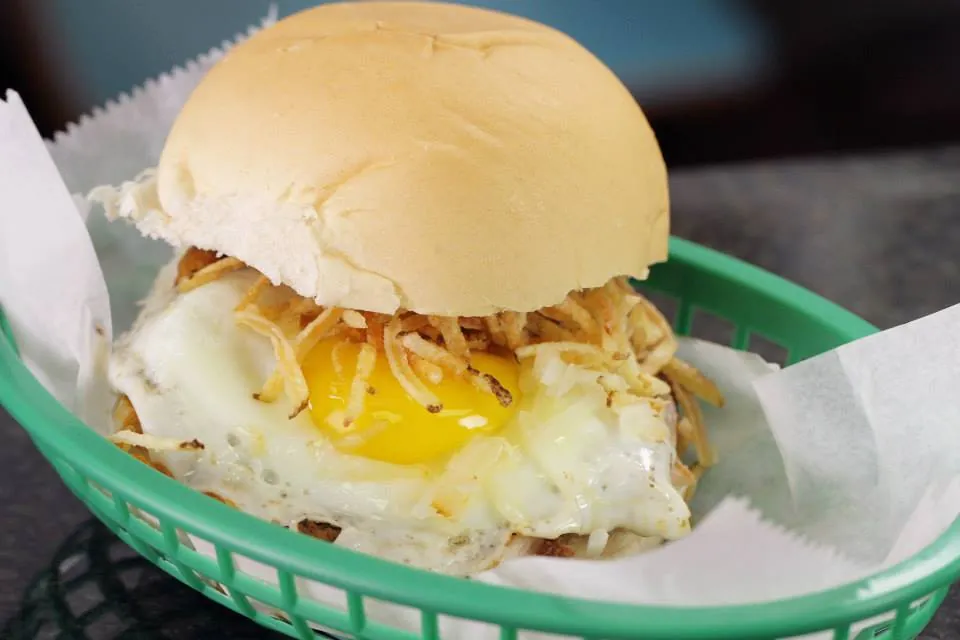 Frita a caballo with fried egg